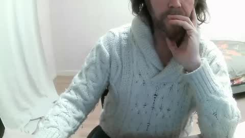 Snapshot of saltimbanquier chatting on 02.11.25 Saltimbanquier Salt ou Banquier online show from 02.11.25