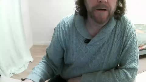 Snapshot of saltimbanquier chatting on 02.21.25 Saltimbanquier Salt ou Banquier online show from 02.21.25