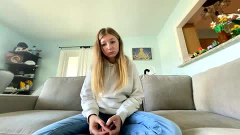 Snapshot of saltycaptain69_hatgirl69 chatting on 11.04.25 Salty Captain 69 Hat Girl 69 online show from 11.04.25