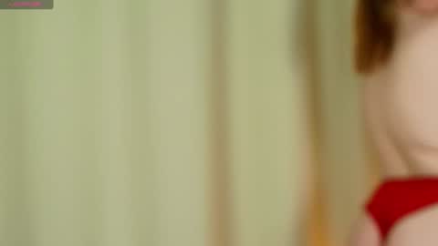 Snapshot of salut_love chatting on 01.23.25 Ruby online show from 01.23.25