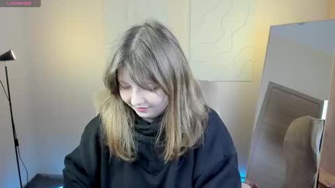 Snapshot of salut_love chatting on 02.23.25 Ruby online show from 02.23.25