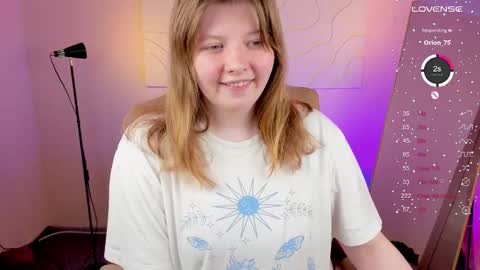 Snapshot of salut_love chatting on 03.08.25 Ruby online show from 03.08.25