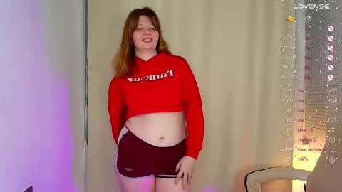 Snapshot of salut_love chatting on 03.09.25 Ruby online show from 03.09.25