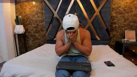 SALVATORE online show from 03.06.25