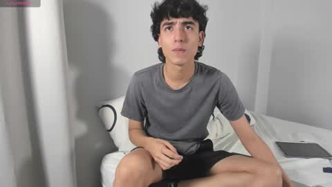 Snapshot of salvatore_montt chatting on 02.11.25 salvatore_montt online show from 02.11.25