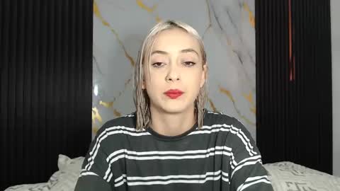 Snapshot of sam_and_mike chatting on 01.12.25 sammmikee online show from 01.12.25