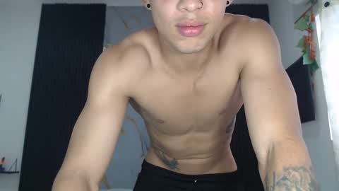 Snapshot of sam_and_mike chatting on 02.17.25 sammmikee online show from 02.17.25