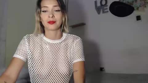 Snapshot of sam_and_mike chatting on 11.16.25 sammmikee online show from 11.16.25