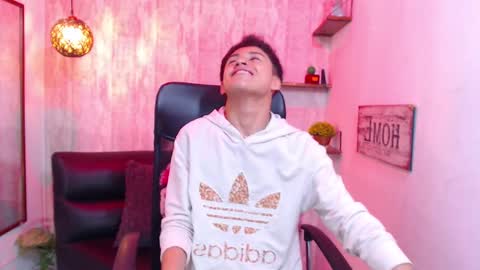 Sam online show from 03.08.25