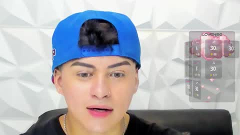 Snapshot of sam_daves_ chatting on 11.22.25 Sam online show from 11.22.25