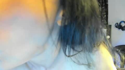 Snapshot of sam_diva chatting on 02.06.25 SAM online show from 02.06.25