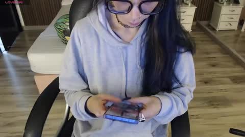 SAM MANSON online show from 04.13.26