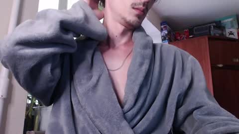 Snapshot of sam_skywalker chatting on 05.27.26 sam_skywalker online show from 05.27.26