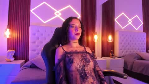 Snapshot of samabiecrussie chatting on 09.09.25 samabiecrussie online show from 09.09.25