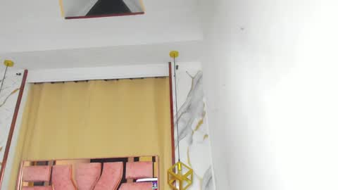 Snapshot of samaelandlilitt chatting on 11.21.25 samaelandlilitt online show from 11.21.25