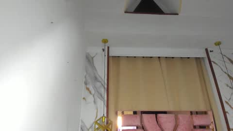 Snapshot of samaelandlilitt chatting on 11.25.25 samaelandlilitt online show from 11.25.25