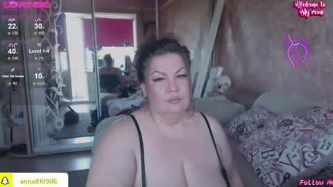 Snapshot of samanta_shy chatting on 05.22.26 Marry online show from 05.22.26
