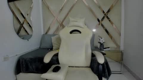 Snapshot of samantaht chatting on 12.06.24 samantaht online show from 12.06.24