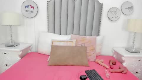 Samanta online show from 11.25.25