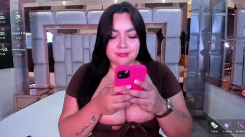 S A M A N T A   online show from 02.19.25