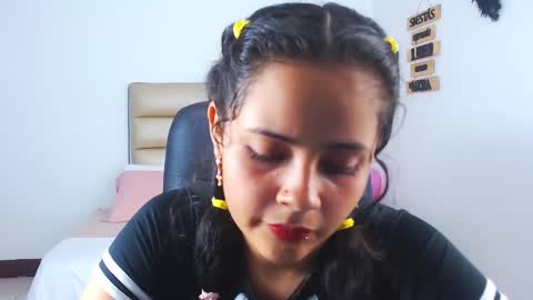 Snapshot of samantha__hot0 chatting on 02.19.25 Sammy online show from 02.19.25