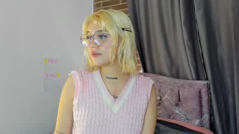 samantha_browwnn online show from 03.04.26