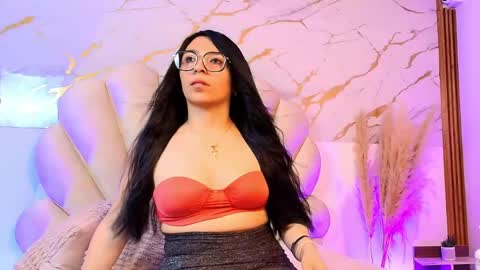 Snapshot of samantha_diamont chatting on 04.15.26 Samantha Diamont online show from 04.15.26