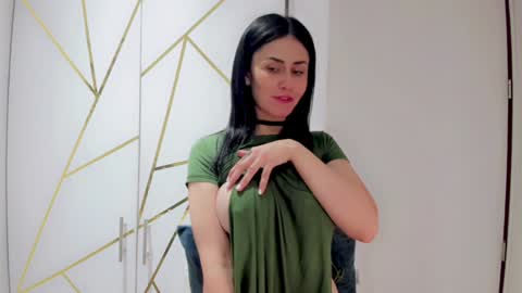 Snapshot of samantha_larusso_ chatting on 12.21.24 Andy online show from 12.21.24