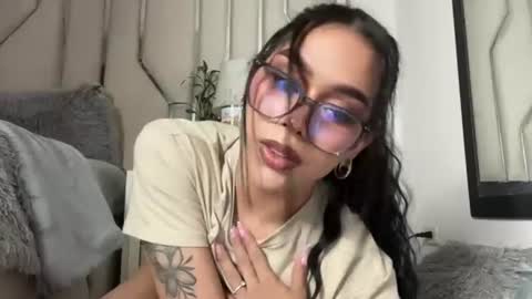 Snapshot of samanthabernardo_ chatting on 06.13.26 Samantha Bernardo online show from 06.13.26