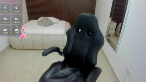   online show from 04.12.26