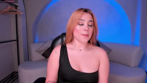 Snapshot of samanthaklein_ chatting on 09.23.25 Samantha Klein online show from 09.23.25