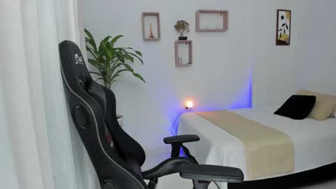 Samantha samy online show from 12.20.24