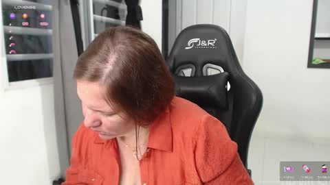 Samantha samy online show from 12.15.25