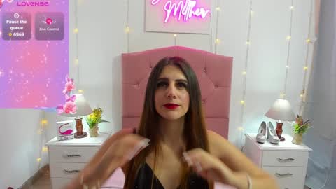 Snapshot of samanthamillher1 chatting on 12.27.24 Samy online show from 12.27.24