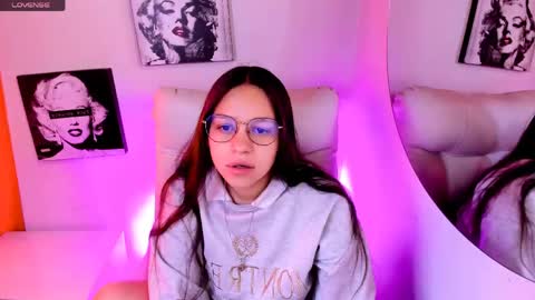 Samantha online show from 04.22.26