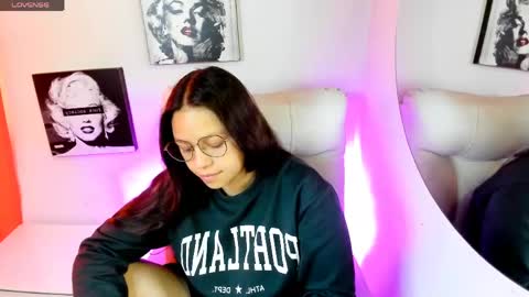 Samantha online show from 04.23.26