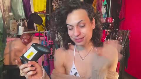 Snapshot of samanthasayten chatting on 11.11.25 Samantha SayTen online show from 11.11.25