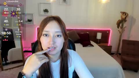 Snapshot of samara_hilton_2 chatting on 09.23.25 samara_hilton_2 online show from 09.23.25