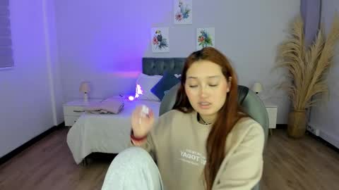 Snapshot of samara_hilton_2 chatting on 10.27.25 samara_hilton_2 online show from 10.27.25