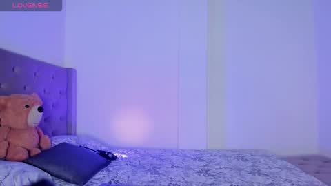 Samara is my name a pleasure delighted that you are here leave your thumb up it is important to me online show from 02.15.26