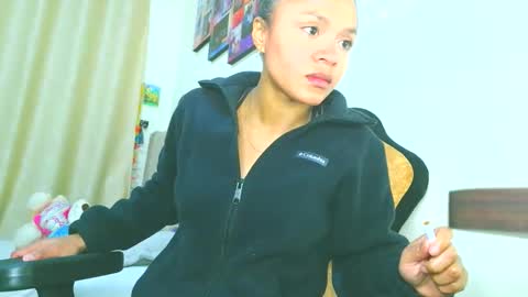 Snapshot of samary_thomas chatting on 10.22.25 samary thomas online show from 10.22.25