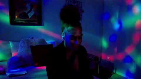 Yaya online show from 02.19.25