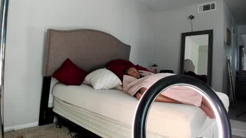 Yaya online show from 09.13.25