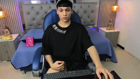 Snapshot of samblack_ chatting on 02.19.26 Sam online show from 02.19.26