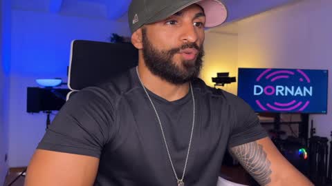 Snapshot of samdornan chatting on 12.13.24 Sam Dornan online show from 12.13.24