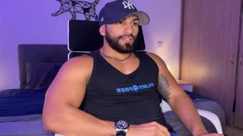 Snapshot of samdornan chatting on 02.12.25 Sam Dornan online show from 02.12.25