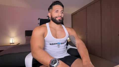 Snapshot of samdornan chatting on 03.09.25 Sam Dornan online show from 03.09.25