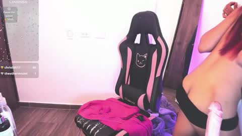 Snapshot of samiacooper25 chatting on 09.22.25 samiacooper25 online show from 09.22.25