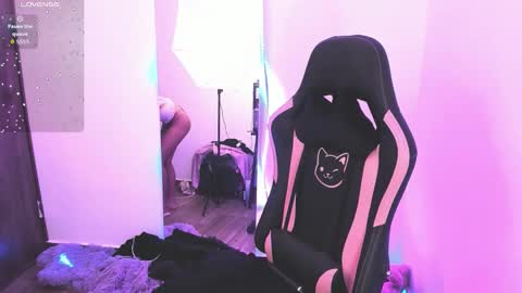 Snapshot of samiacooper25 chatting on 10.08.25 samiacooper25 online show from 10.08.25