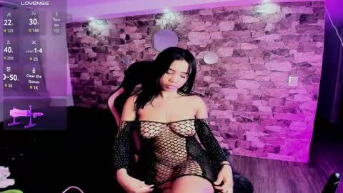 samiacooper25 online show from 04.07.26